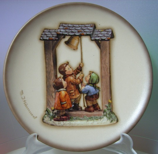 Let's Tell The World Mini Plate HUM890