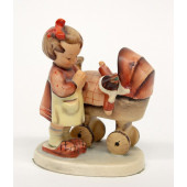 Doll Mother Figurine HUM67